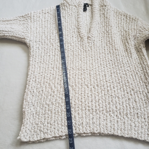 Forever 21 Hooded Long Sleeve V-neck Knit Small Sweater - Picture 12 of 12